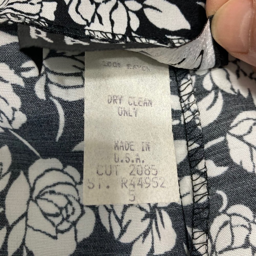 New * Rampage Flowered Romper - Picture 7 of 14